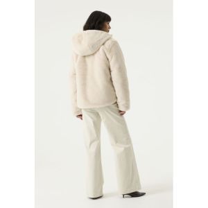  5853-neutral blonde